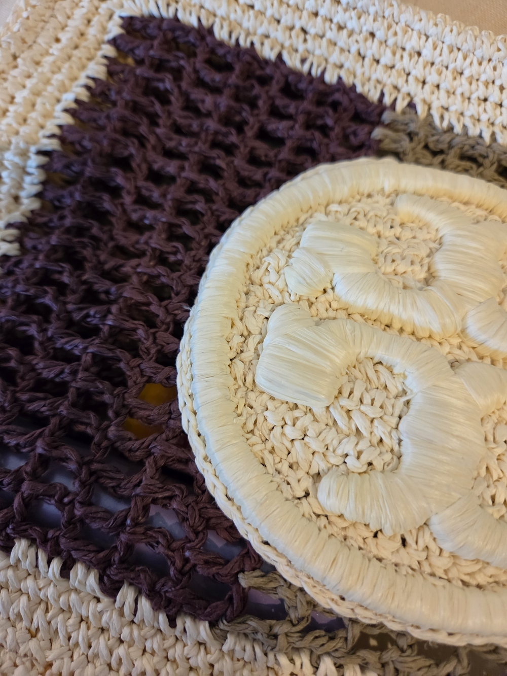 Tory Burch Ella Crochet Straw Clutch VERY RARE COLOR - Picture 3 of 8